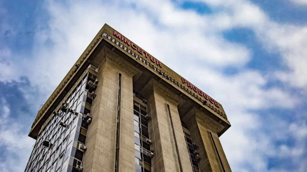 Los vínculos entre Produce y una facción de Acción Popular ,Epicentro TV