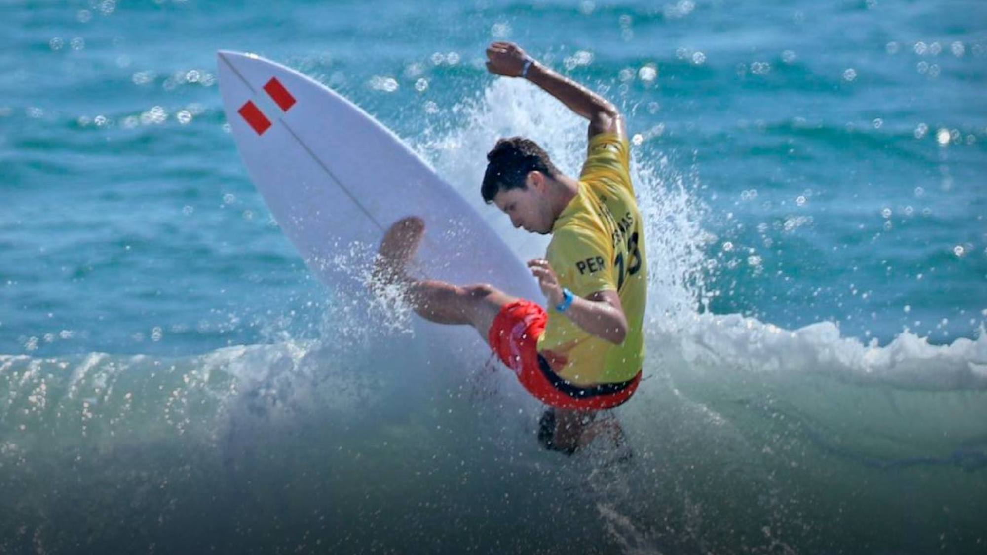 Lucca Mesinas, el primer hispanoamericano masculino en la primera división del Surf, Epicentro TV