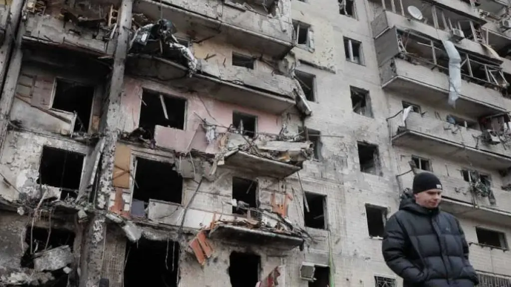 Bombardeos de Rusia en Kiev: La Vuelta Al Mundo en 5 Noticias ,Epicentro TV