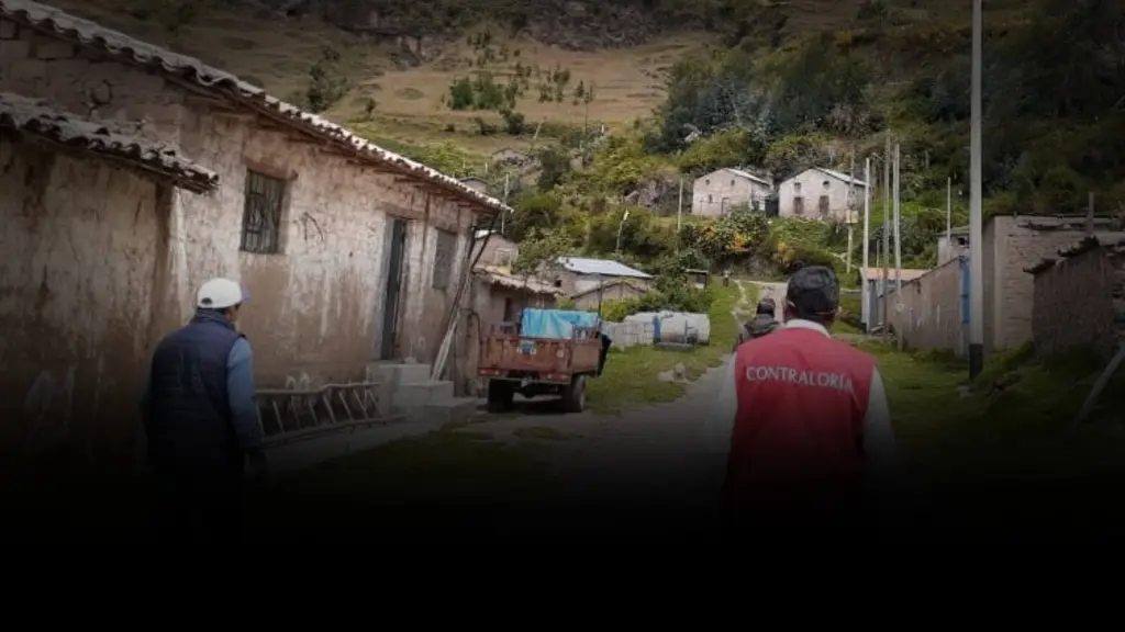 Piura: emergencia por derrame de crudo y oleaje ,Epicentro TV